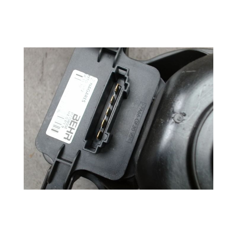 MOTEUR VENTILATEUR CHAUFFAGE PEUGEOT 5008 2009-