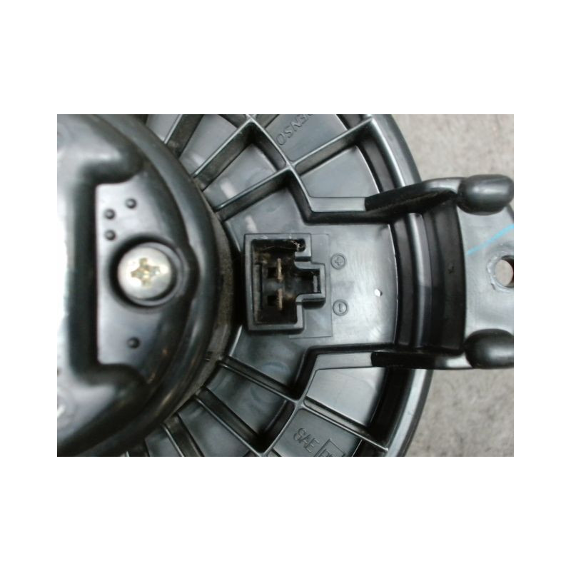 MOTEUR VENTILATEUR CHAUFFAGE SUZUKI SWIFT 3P