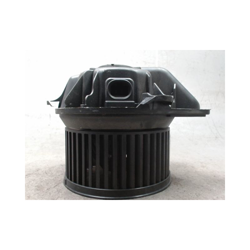 MOTEUR VENTILATEUR CHAUFFAGE RENAULT MEGANE
