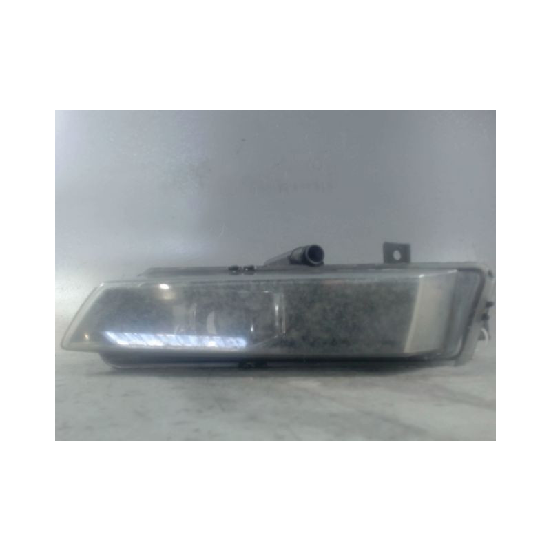 PHARE ANTIBROUILLARD AVANT GAUCHE B.M.W. SERIE 1