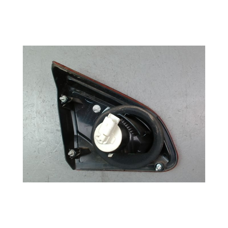 FEU ARRIERE INTERIEUR DROIT NISSAN QASHQAI +2 I Phase 2 LONG 2010-2014
