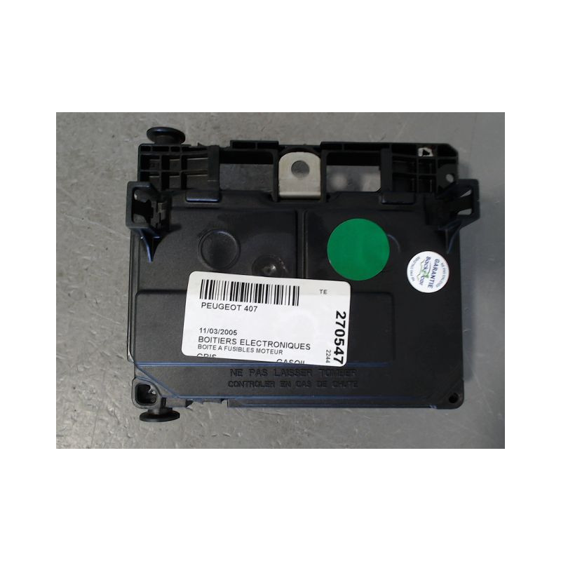 BOITE A FUSIBLES PEUGEOT 407