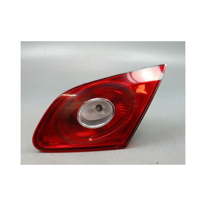 FEU ARRIERE INTERIEUR DROIT VOLKSWAGEN PASSAT 2010-
