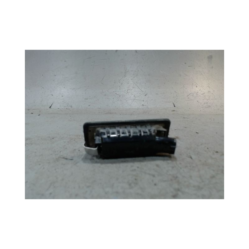 ECLAIREUR PLAQUE DE POLICE DROIT FIAT 500X