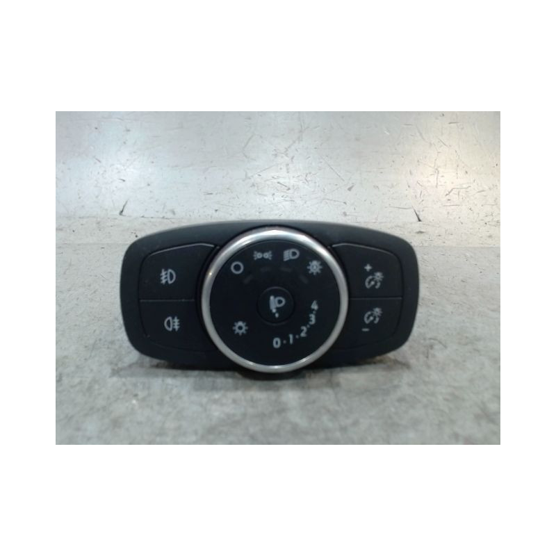 INTERIEUR COMMANDE PHARES FORD FOCUS