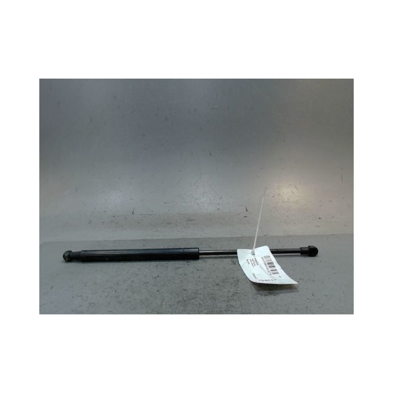 VERIN CAPOT D ALFA ROMEO GIULIETTA