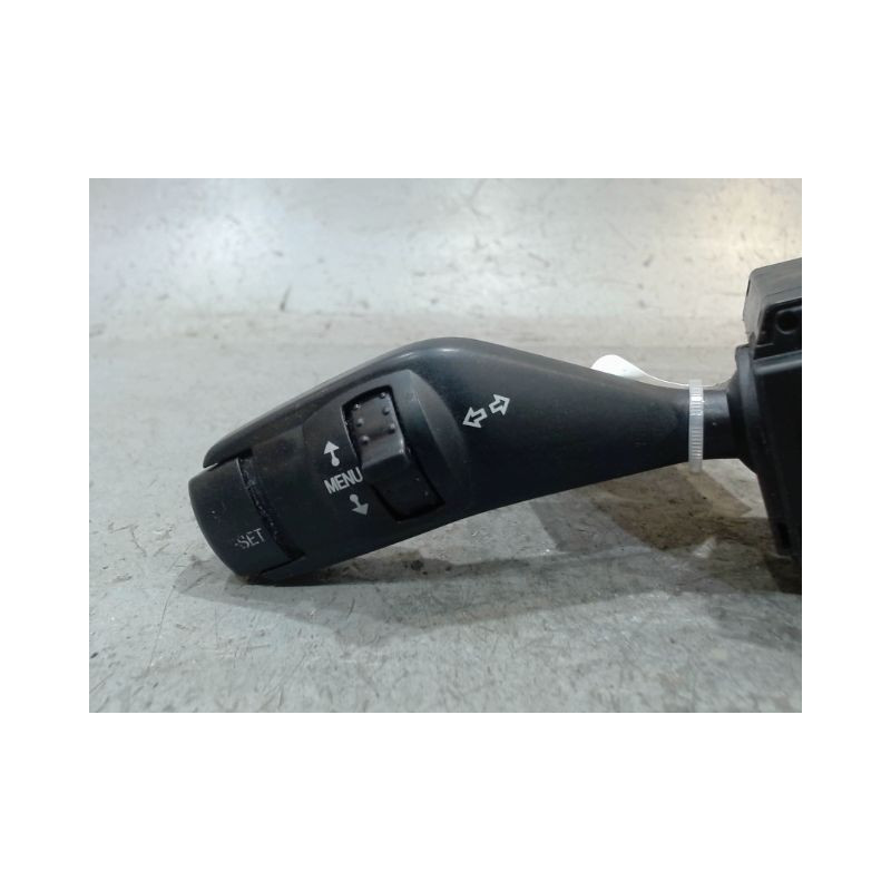 COMMANDE CLIGNOTANT FORD FOCUS