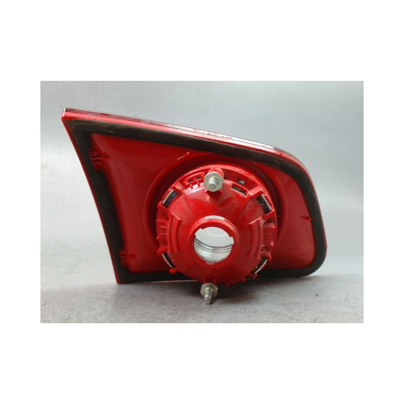 FEU ARRIERE INTERIEUR DROIT VOLKSWAGEN PASSAT SW 2005-
