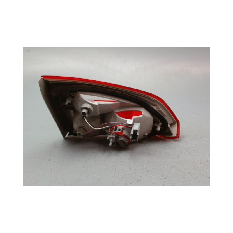FEU ARRIERE INTERIEUR DROIT FORD FOCUS BREAK 2005-