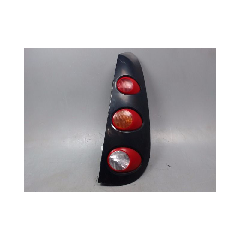 FEU ARRIERE DROIT SMART FORFOUR