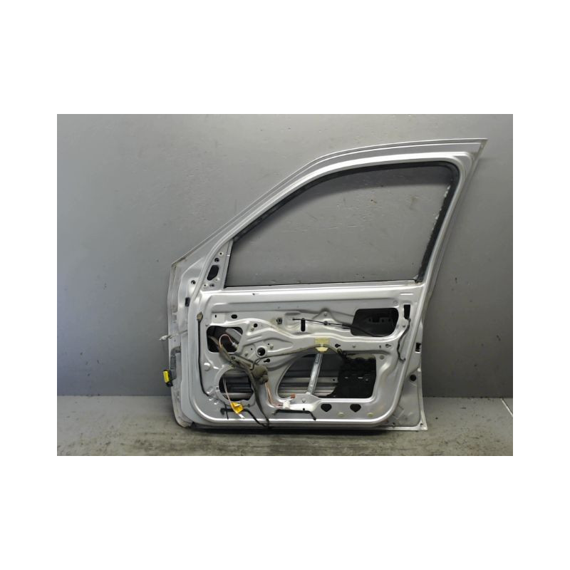 PORTE AVANT DROIT RENAULT CLIO