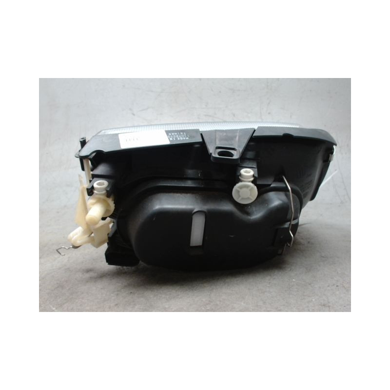 PHARE GAUCHE VOLKSWAGEN POLO 99-2001