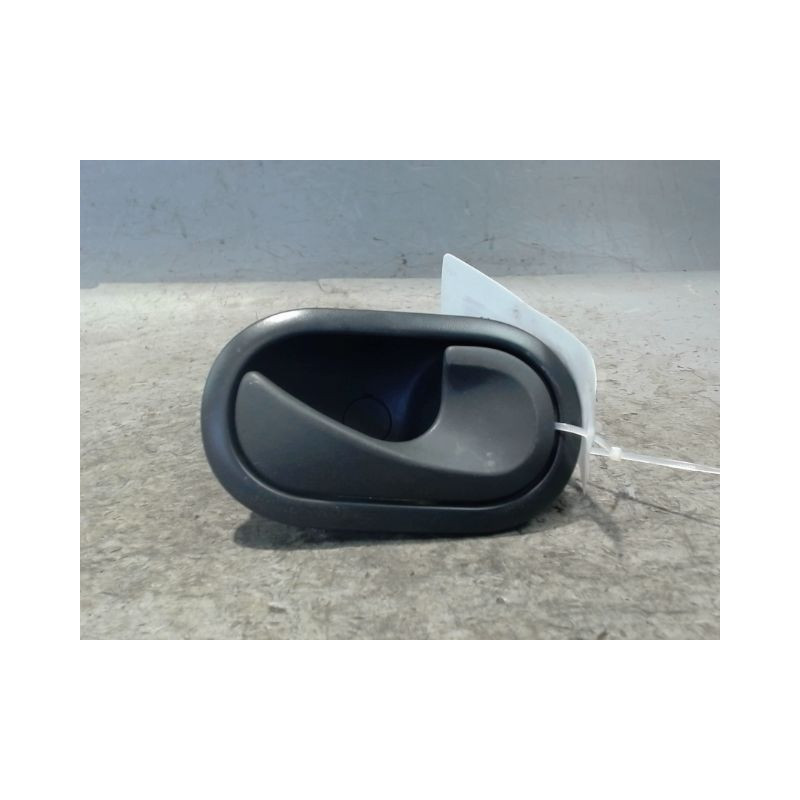 POIGNEE INTERIEURE PORTE AVANT DROIT RENAULT CLIO III 2007-