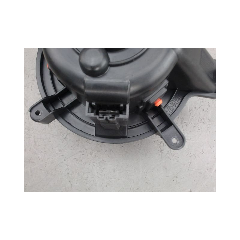 MOTEUR VENTILATEUR CHAUFFAGE PEUGEOT 5008