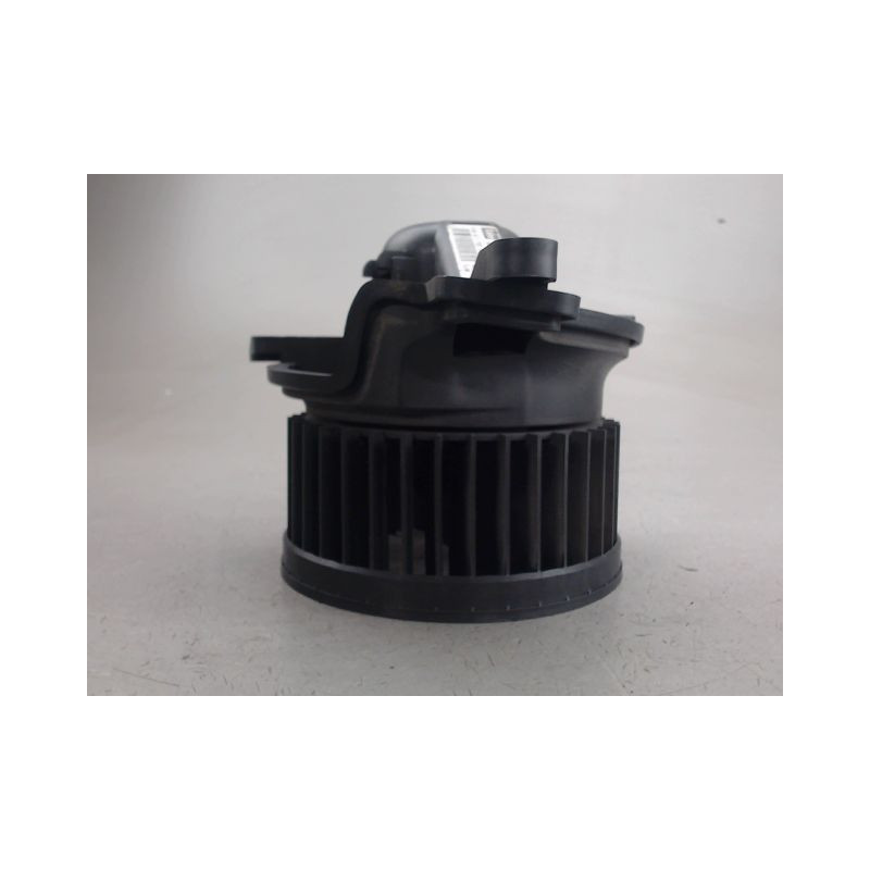 MOTEUR VENTILATEUR CHAUFFAGE PEUGEOT PARTNER