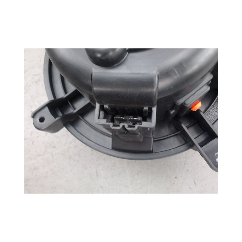 MOTEUR VENTILATEUR CHAUFFAGE PEUGEOT 5008