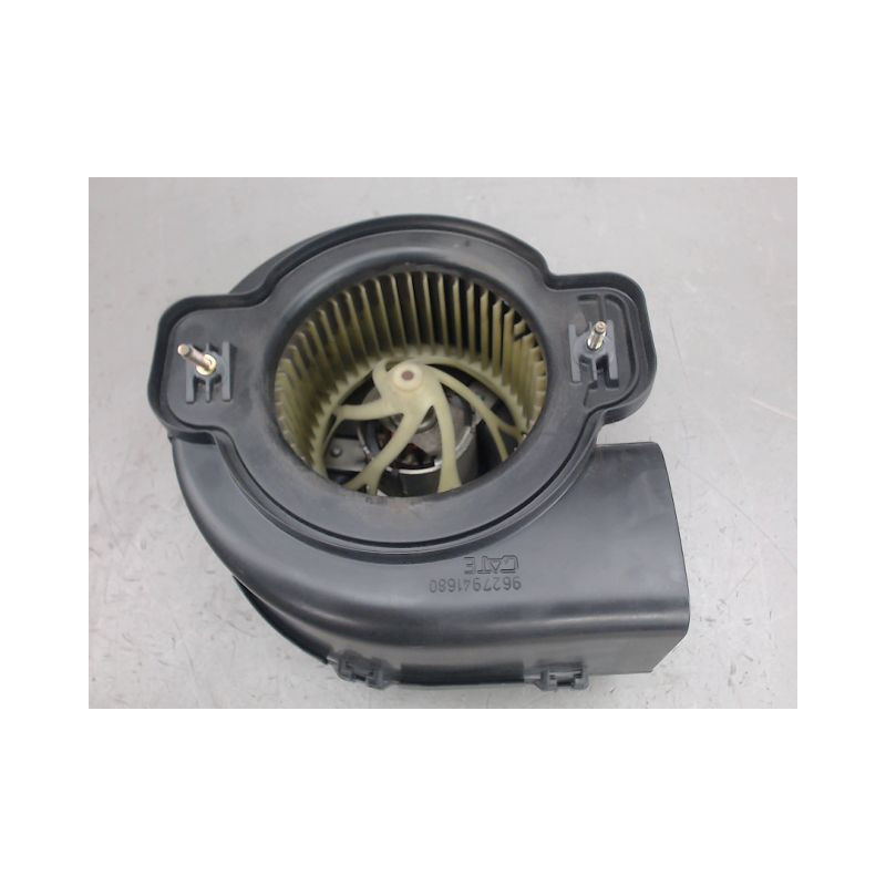 MOTEUR VENTILATEUR CHAUFFAGE CITROEN SAXO