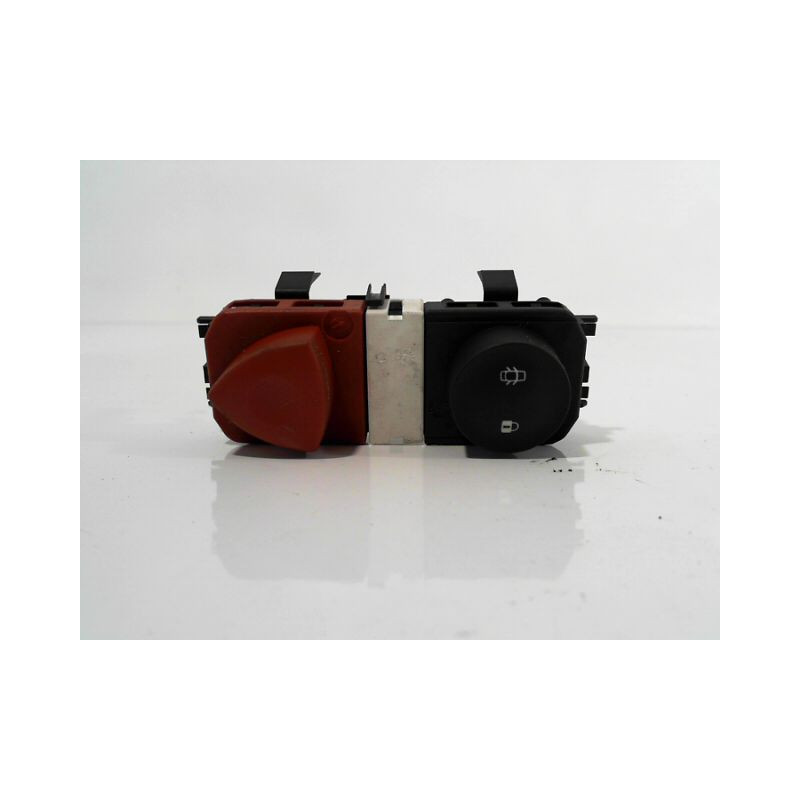 BOUTON DE WARNING RENAULT SCENIC II PH.1 03-06