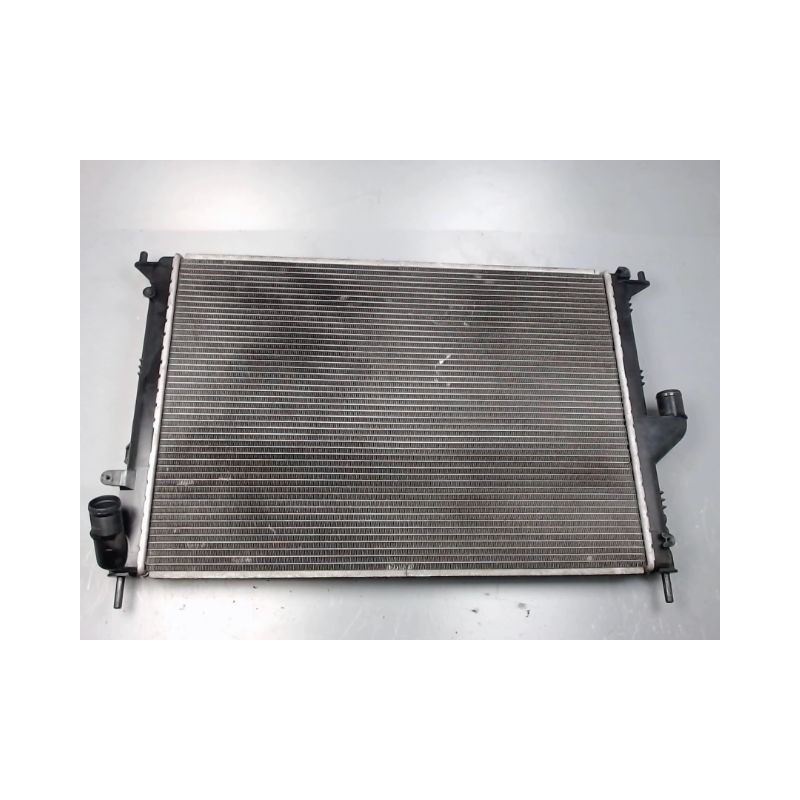 RADIATEUR DACIA SANDERO 2008-