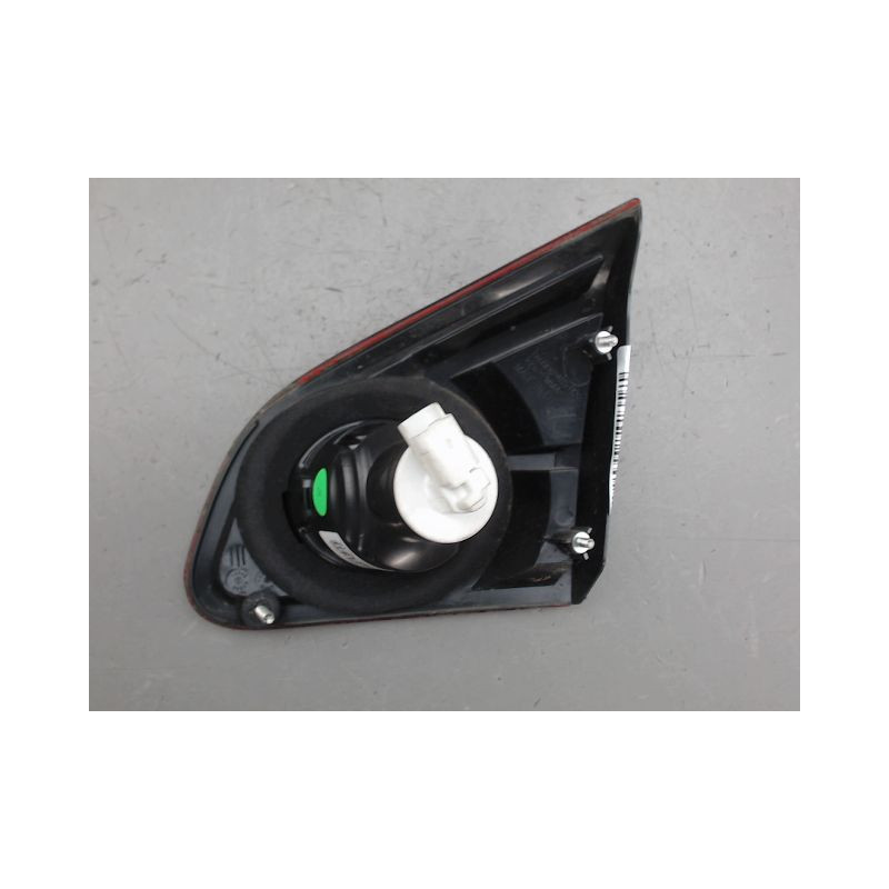 FEU ARRIERE INTERIEUR GAUCHE NISSAN QASHQAI