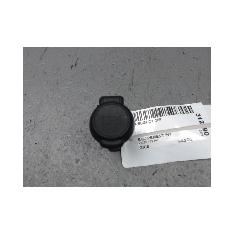 PRISE 12V AV PEUGEOT 208