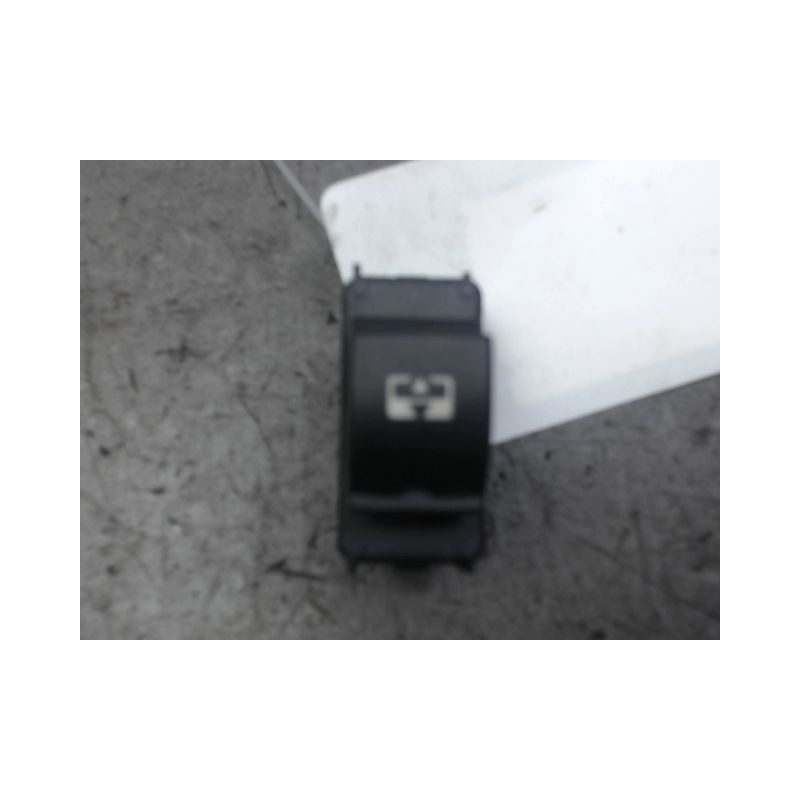 BOUTON COMMANDE TOIT OUVRANT PEUGEOT 2008