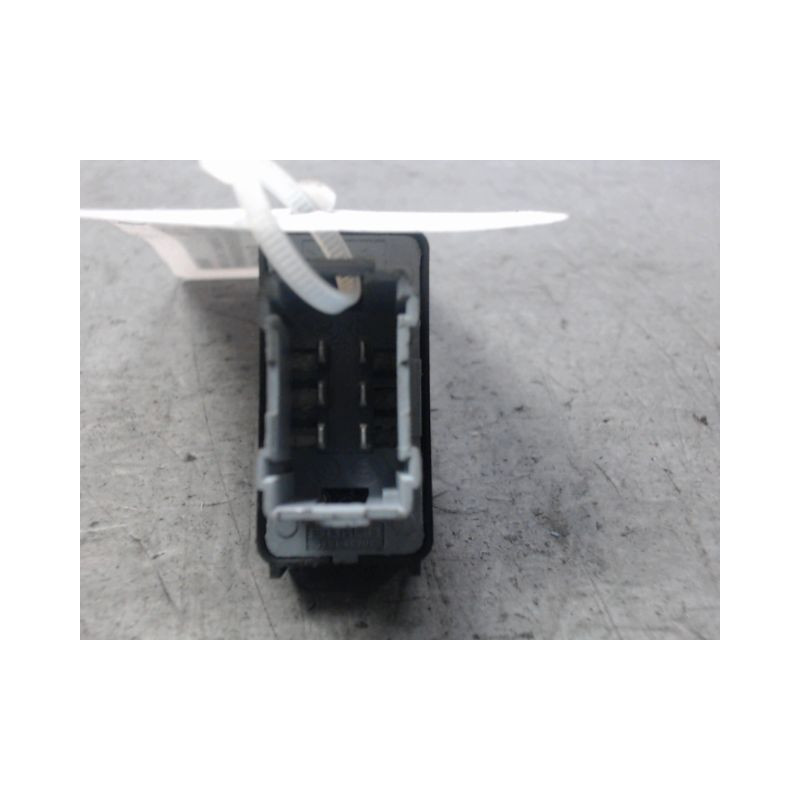 BOUTON COMMANDE TOIT OUVRANT PEUGEOT 2008