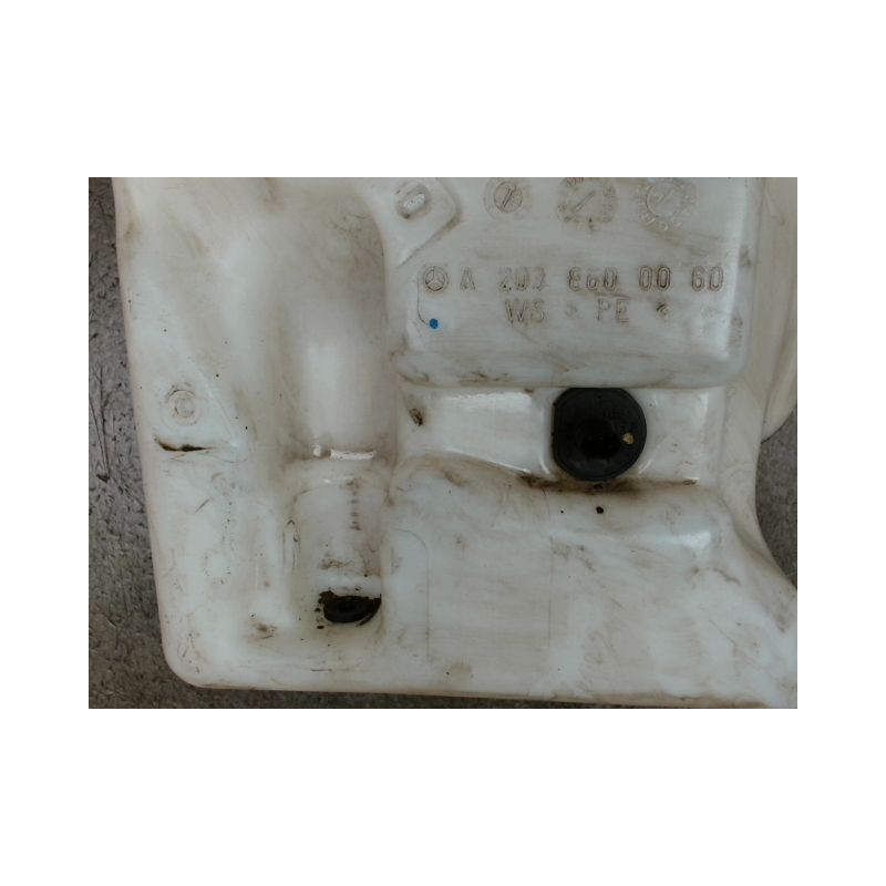 RESERVOIR LAVE-GLACE AVANT MERCEDES COUPE CLK 2002 -