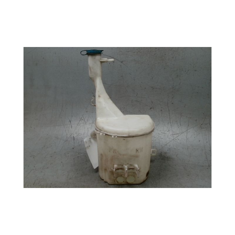 RESERVOIR LAVE-GLACE AVANT TOYOTA YARIS -2003