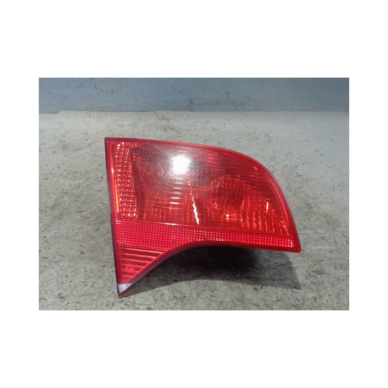 FEU ARRIERE INTERIEUR GAUCHE AUDI A4 AVANT 04-08