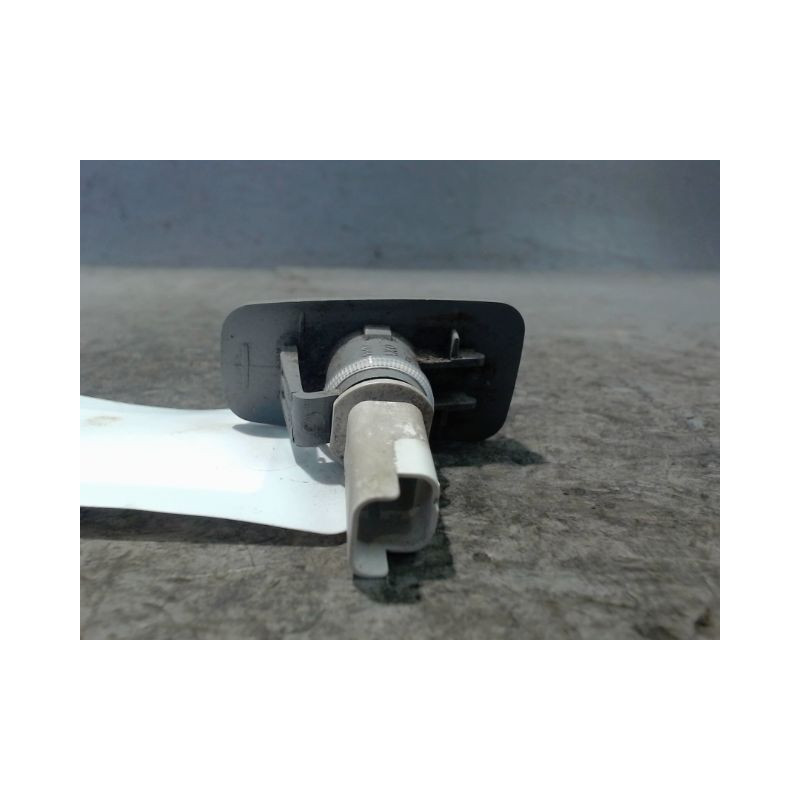 REPETITEUR AILE DROIT PEUGEOT 406 BREAK 99-04