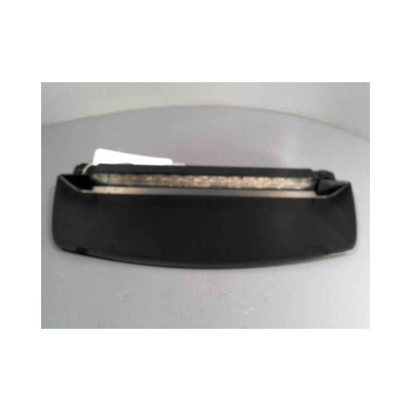 FEUX STOP SUPPLEMENTAIRE NISSAN PRIMERA 2002-