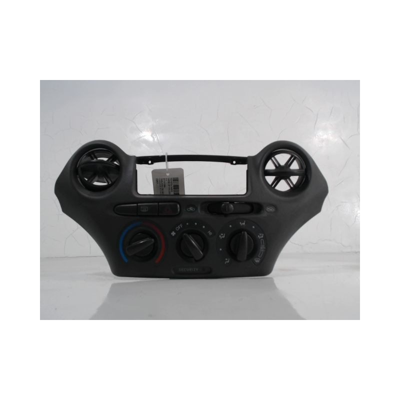 COMMANDE DE CHAUFFAGE TOYOTA YARIS -2003