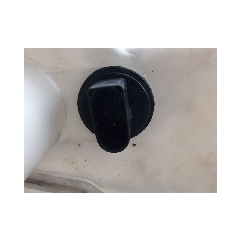RESERVOIR LAVE-GLACE AVANT VOLKSWAGEN PASSAT