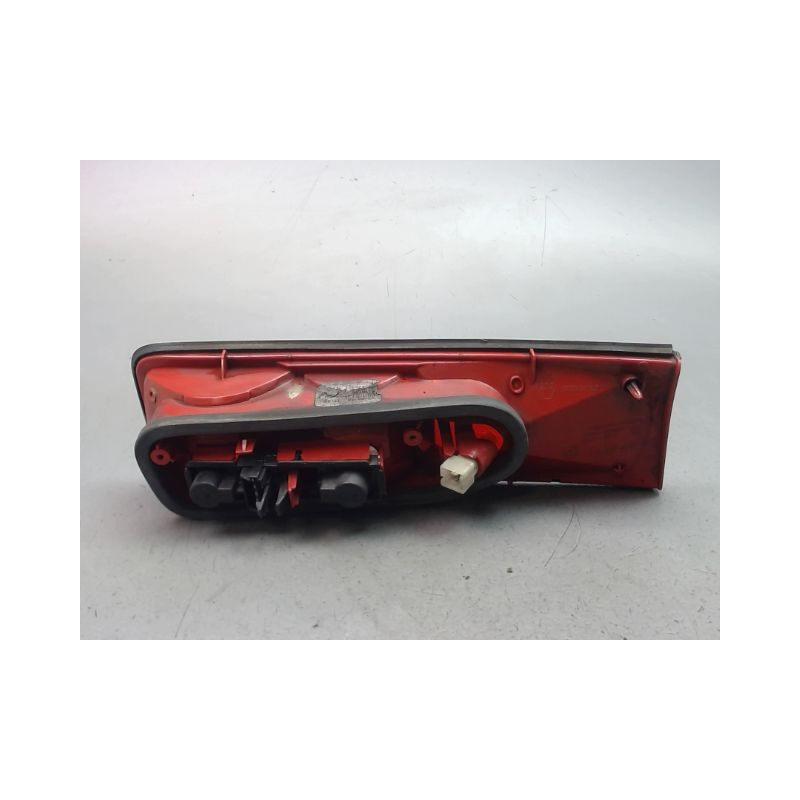 FEU ARRIERE INTERIEUR GAUCHE RENAULT SAFRANE Phase 2 1996-2000