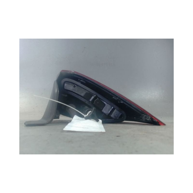 FEU ARRIERE GAUCHE  RENAULT LAGUNA III 2009-
