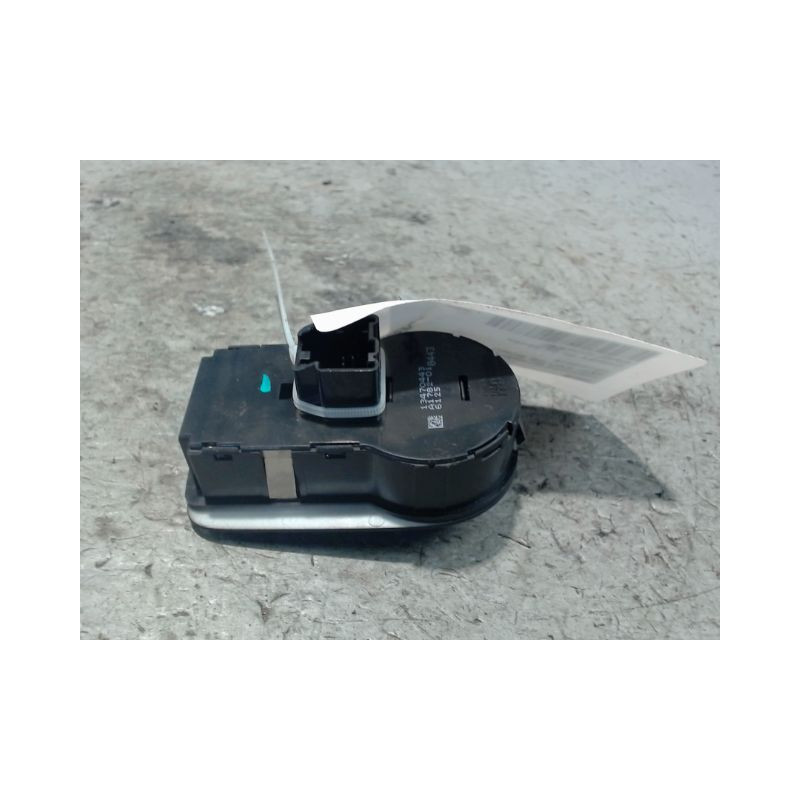 COMMANDE ECLAIRAGE OPEL CORSA 2010-