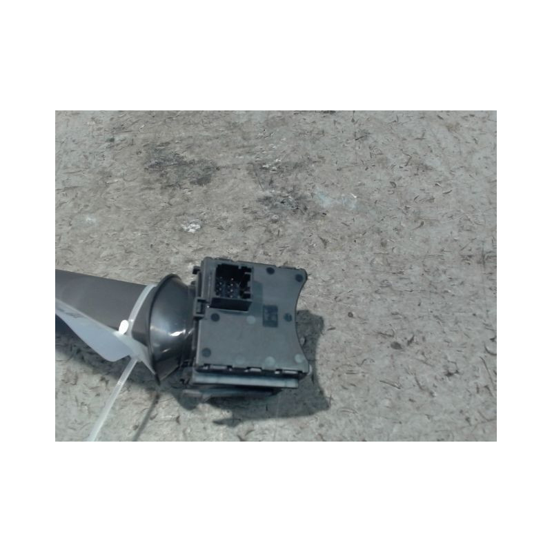 COMMANDE ESSUIE GLACE OPEL CORSA 2010-