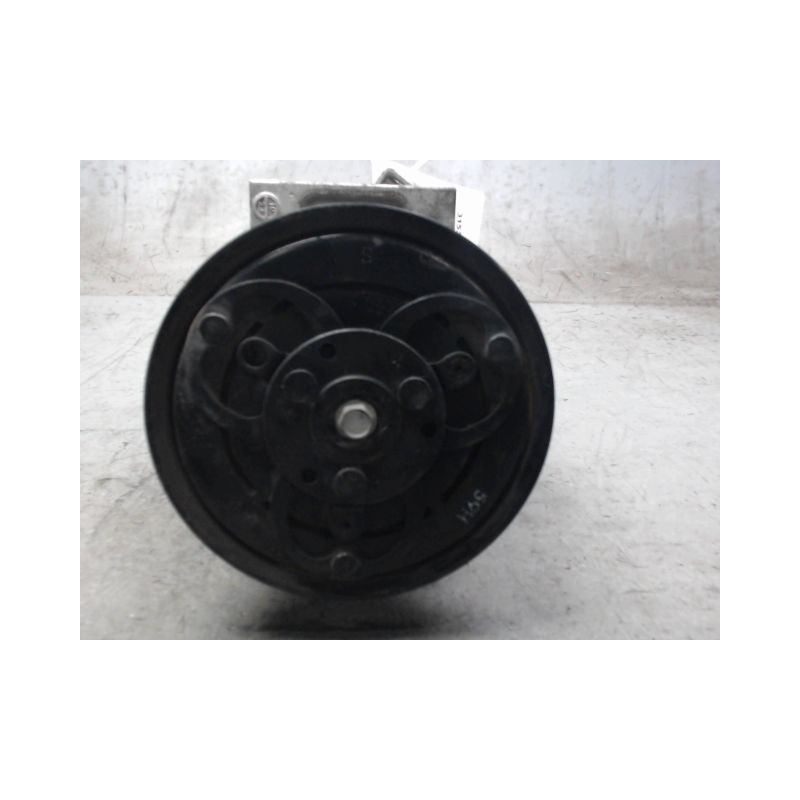 COMPRESSEUR AIR CONDITIONNE RENAULT CLIO IV 2012-