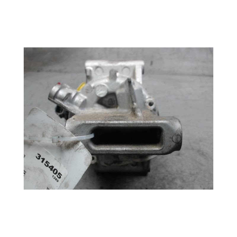 COMPRESSEUR AIR CONDITIONNE DACIA SANDERO
