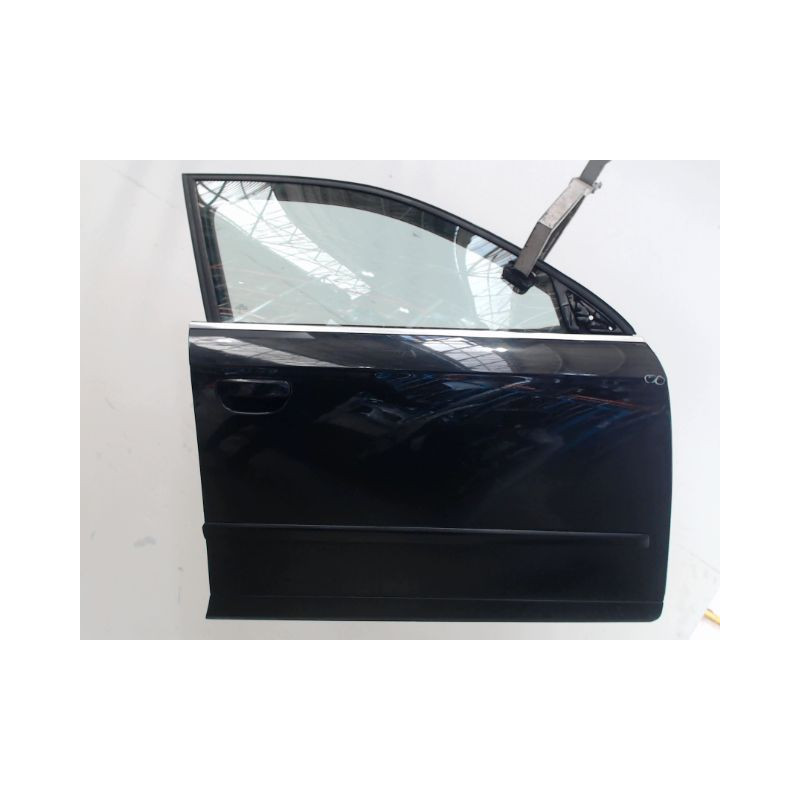 PORTE AVANT DROIT AUDI A4 AVANT 04-08