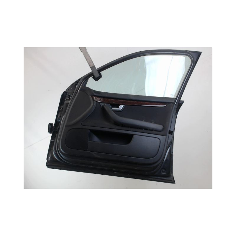PORTE AVANT DROIT AUDI A4 AVANT 04-08
