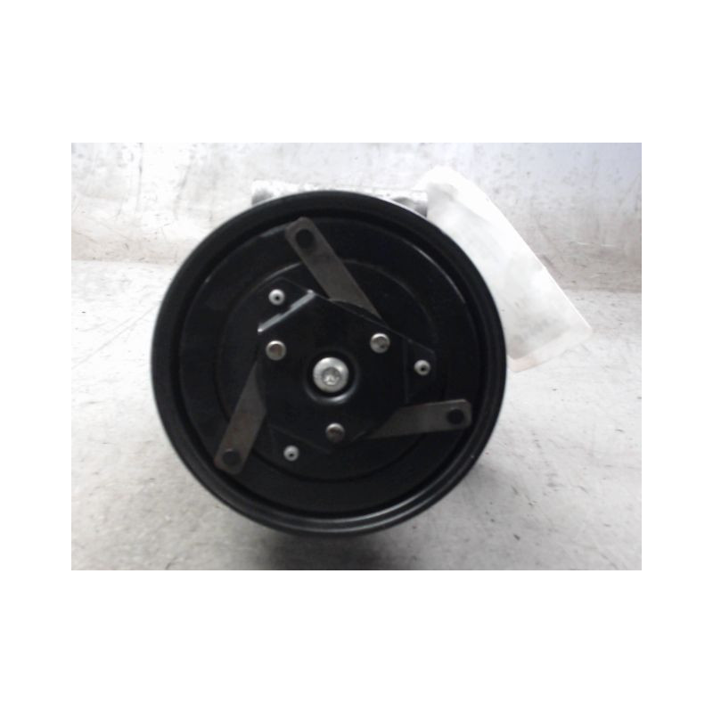 COMPRESSEUR AIR CONDITIONNE RENAULT SCENIC II PH2 2006-