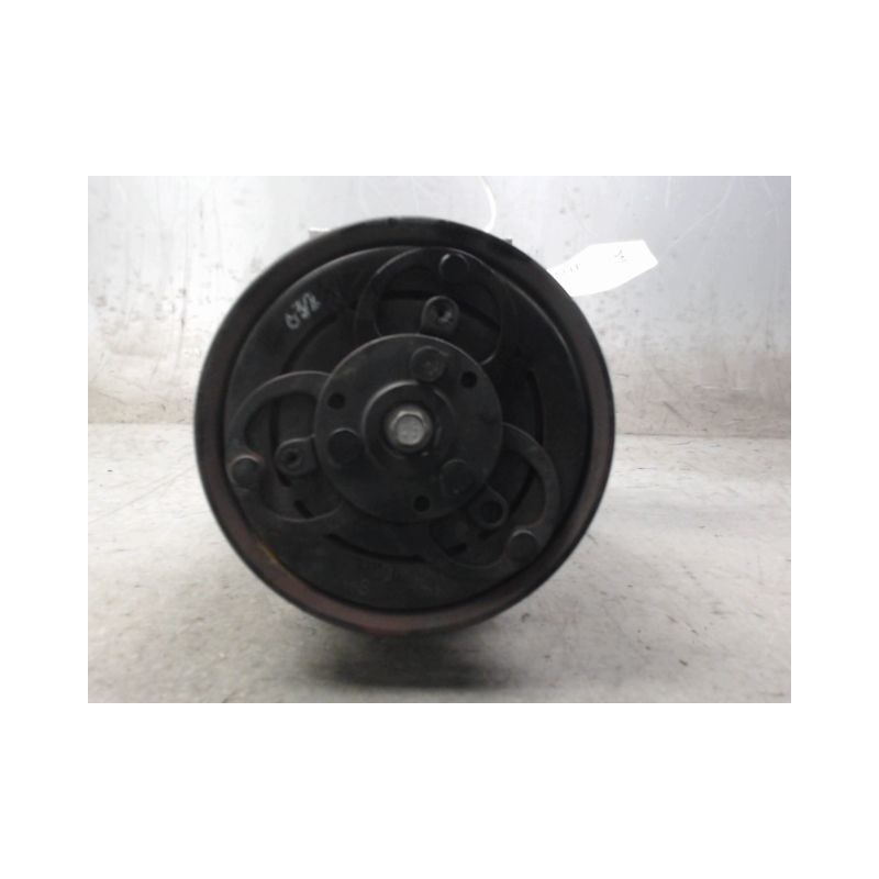 COMPRESSEUR AIR CONDITIONNE RENAULT CLIO IV 2012-