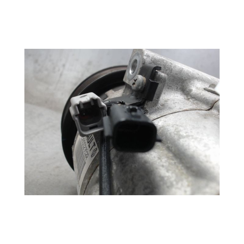 COMPRESSEUR AIR CONDITIONNE RENAULT CLIO IV 2012-