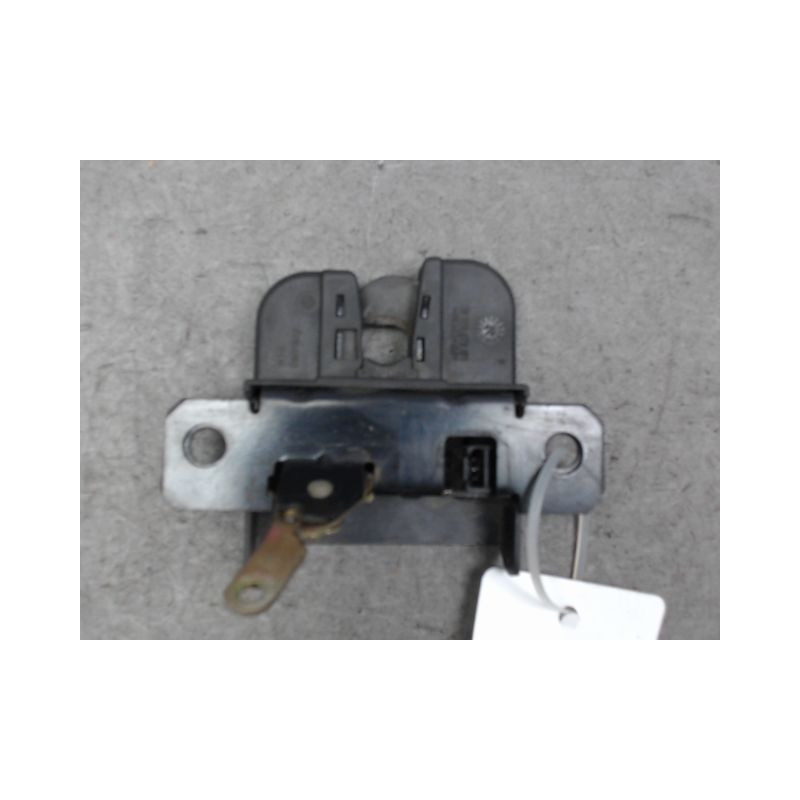 SERRURE HAYON  VOLKSWAGEN GOLF IV 98-2004