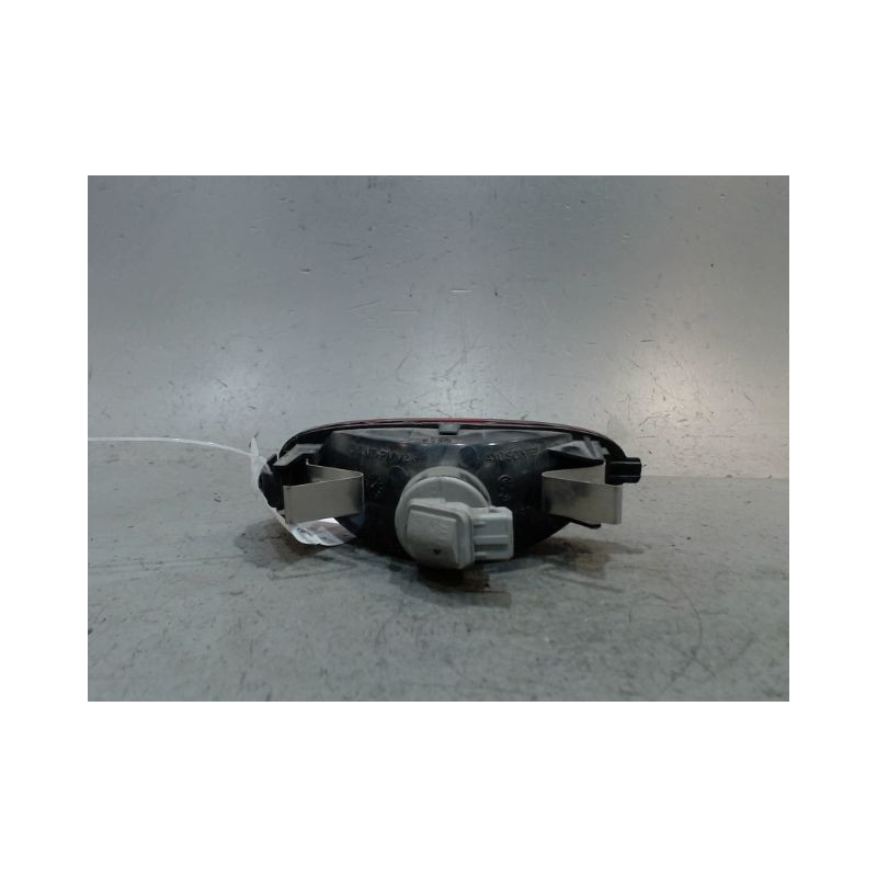FEU BROUILLARD CENTRAL ARRIERE PEUGEOT 206