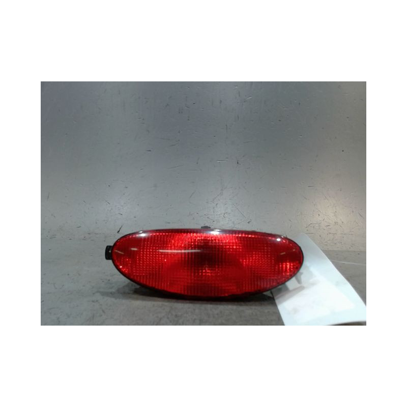 FEU BROUILLARD CENTRAL ARRIERE PEUGEOT 206