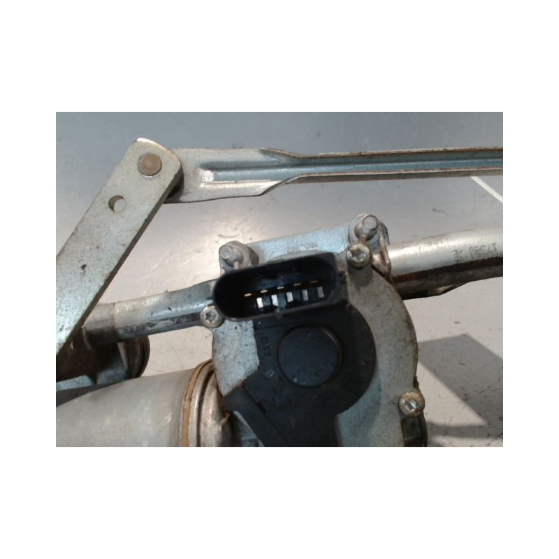 MECANISME ESSUIE-GLACE AVANT FORD FIESTA 2010-