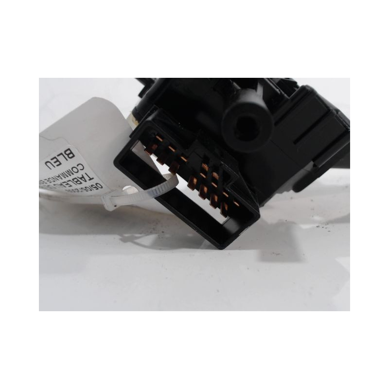COMMANDE ESSUIE GLACE KIA CARNIVAL
